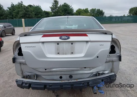 2010 Ford Fusion Se z USA, uszkodzony, nr VIN 3FAHP0HA7AR388265